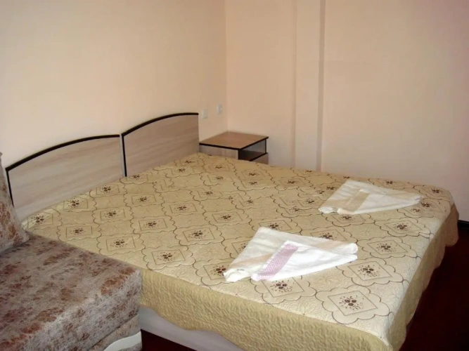Standard Twin room with balcony