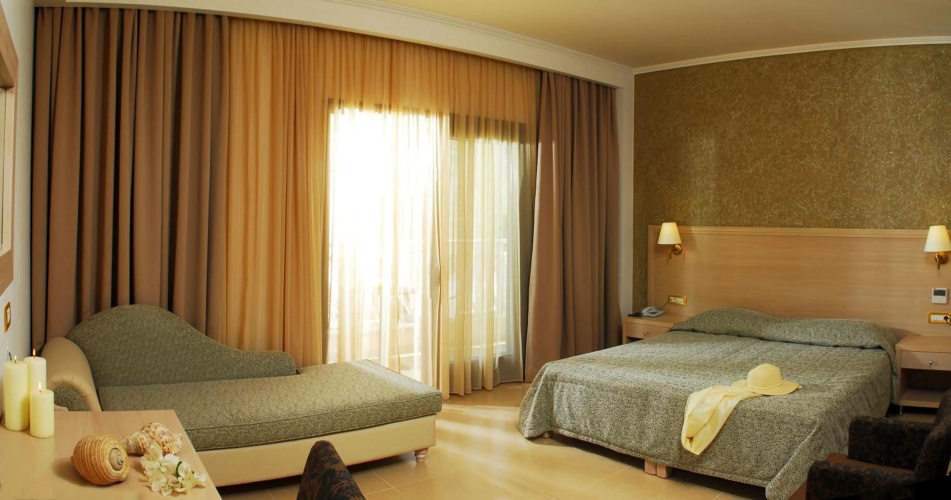 Cactus Royal Resort & Spa