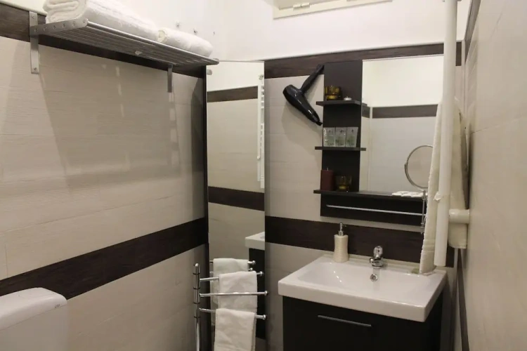 3 Bedrooms Family Apartment