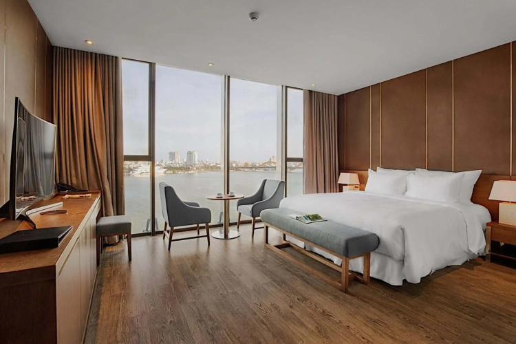 Avora Hotel