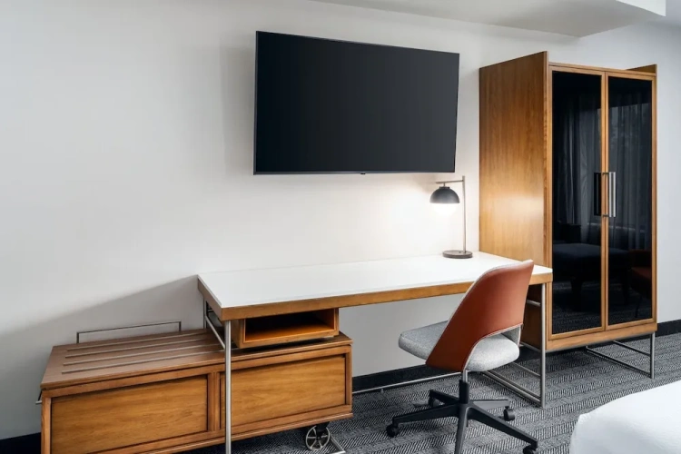 1 Bedroom Suite