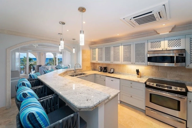 2 Bedrooms Apartment
