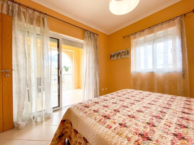 Prestige Apartment with Swimming Pool