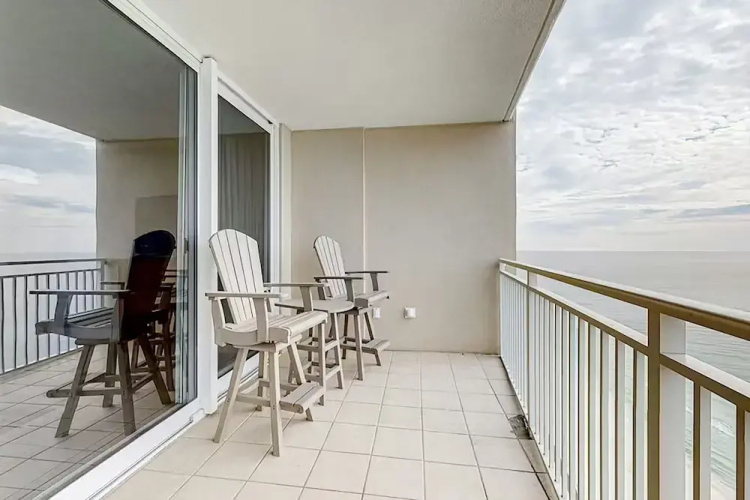 Emerald Beach 2333