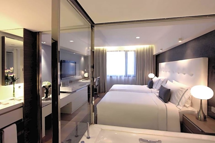 Mira Twin Suite