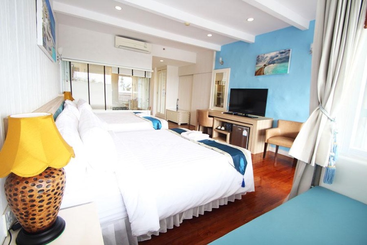 Deluxe room with sea view