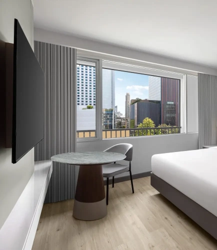 Deluxe Double room with city view