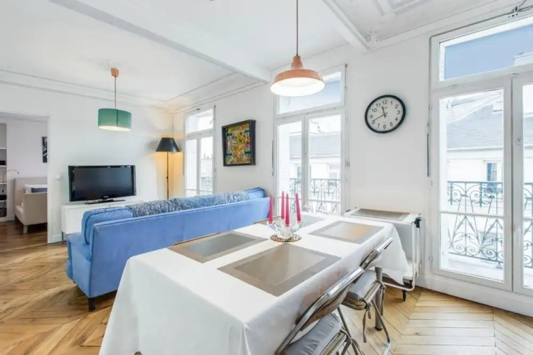 Charming Apartment With Balcony - 5 min Republique