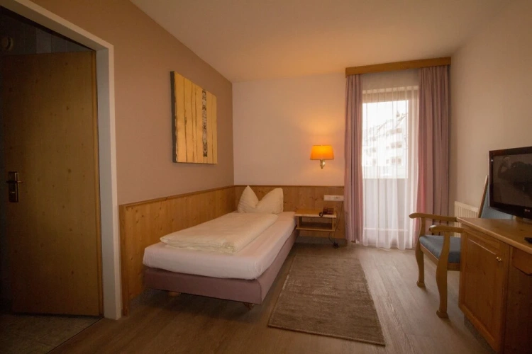 Standard Single room with balcony