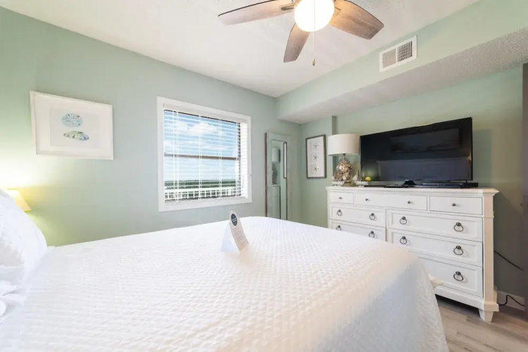 Seaside Beach & Racquet 4708