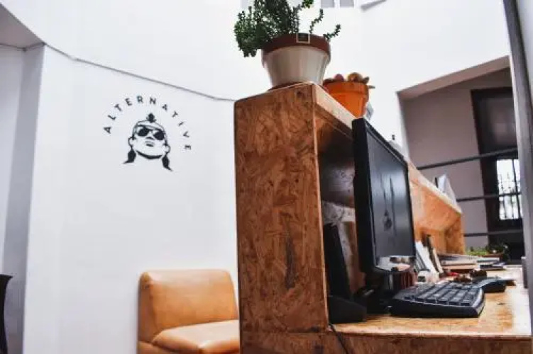 Alternative Hostels