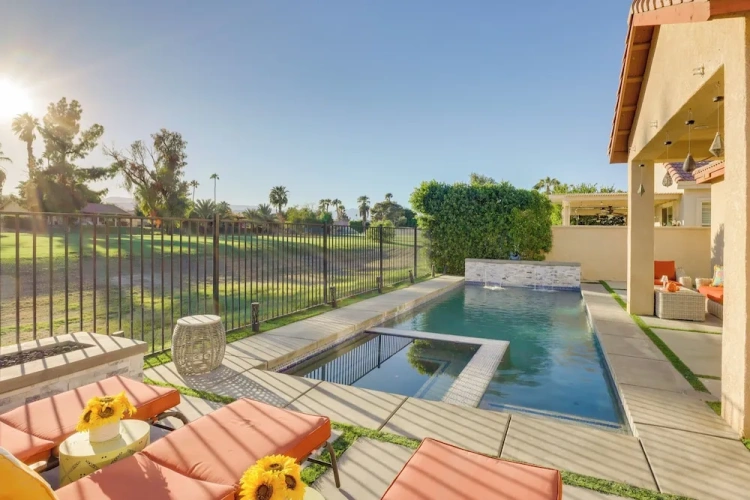 4 Bedrooms Cottage