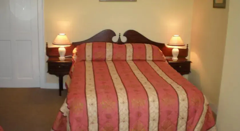Loughcarrig House