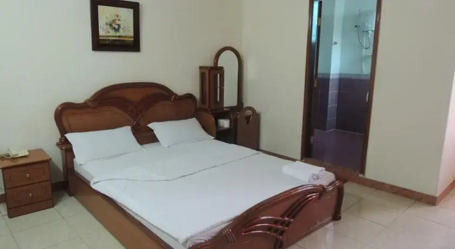 Tan Quyen Hotel