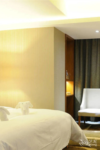 Yannian Huijing Hotel