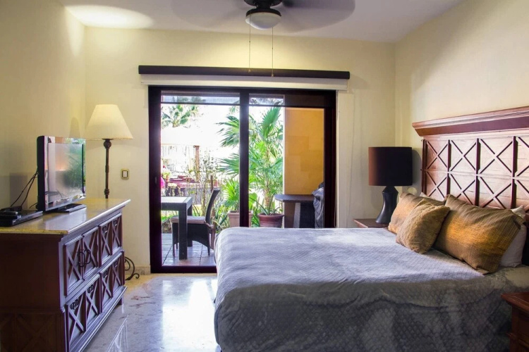 El Faro 102 Reef 2 Bedroom