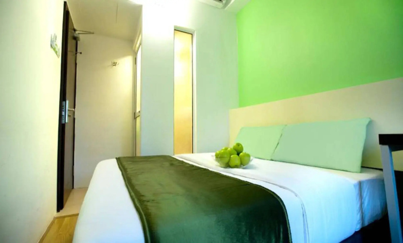 Apple Hotel