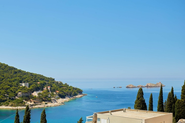 2 Bedrooms Superior Apartment with balcony and with sea view