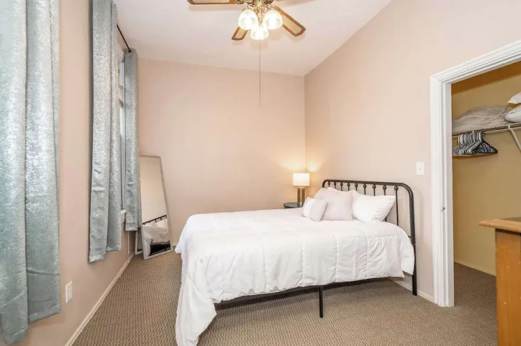Historic Gem Russell Suite 3 A Downtown Dream!