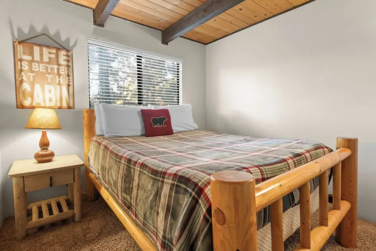 Cozy Cabin