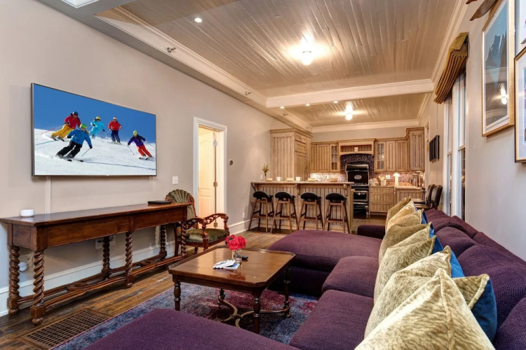 Abode at Heirloom House
