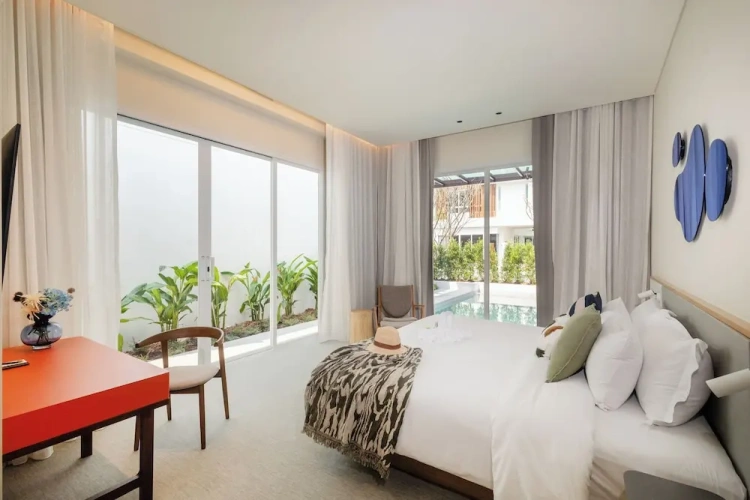 2 Bedrooms Luxury Villa with balcony
