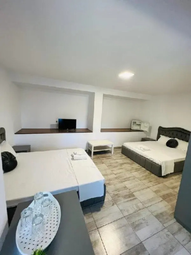 ODISEEA ROOMS cm