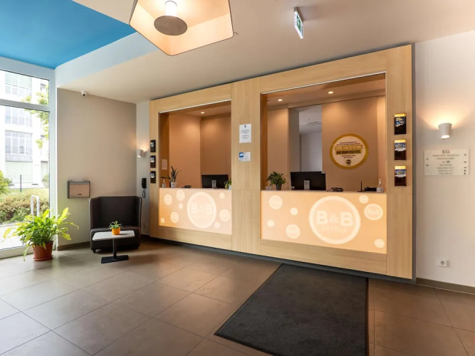 B&B HOTEL Stuttgart-Airport/Messe