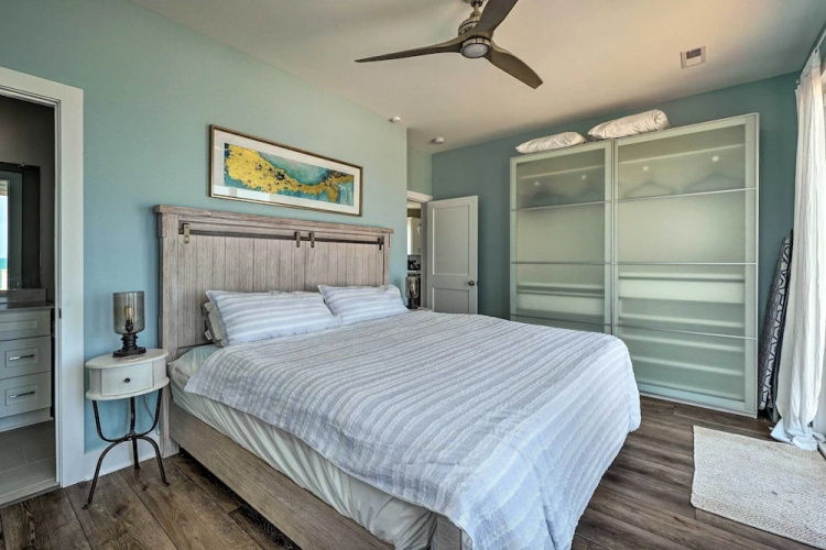 Beachfront Oasis w/ 2 Large Decks, BBQ & Views!