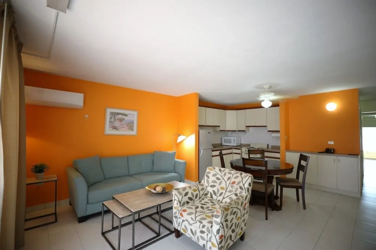 1 Bedroom Suite beachfront