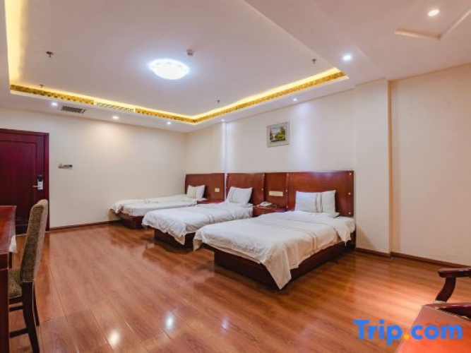 Deluxe Triple room