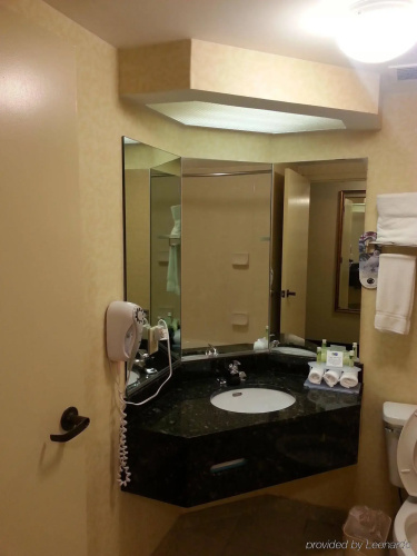 Best Western Plus Carrollton