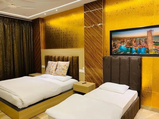 Superior Triple room with city view