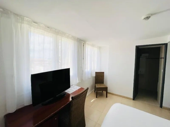 Standard Double room with view