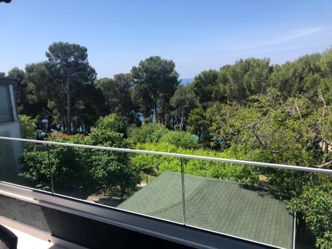 Apartment with sea view