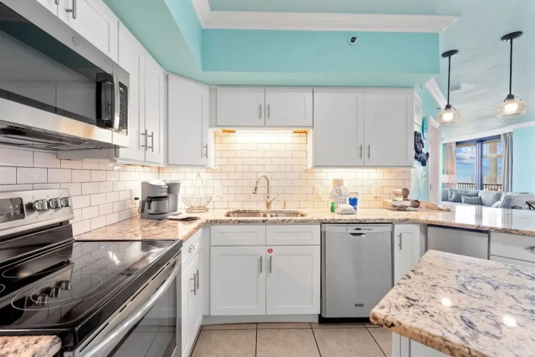 Summer House 406B