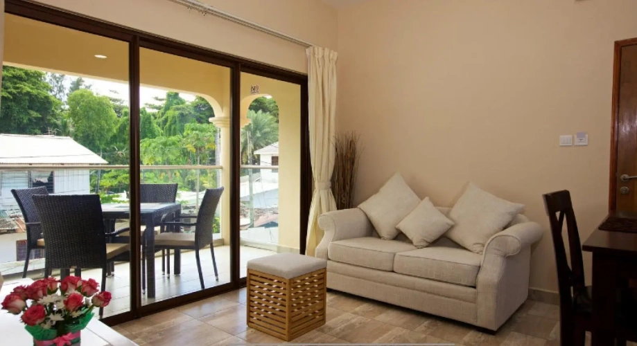 2 Bedrooms Apartment