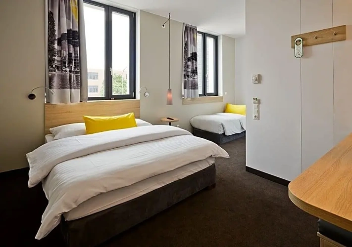 Standard Double room with view