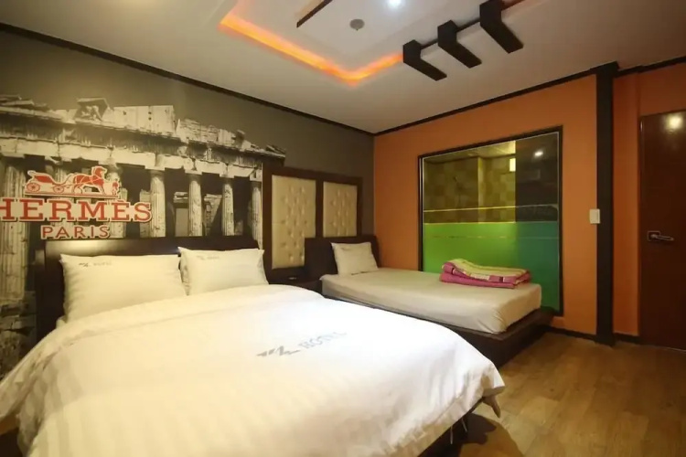 FEEL Motel