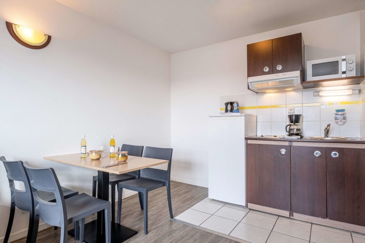 Comfort Aparthotel Les Hauts d'Annecy Seynod photo 24