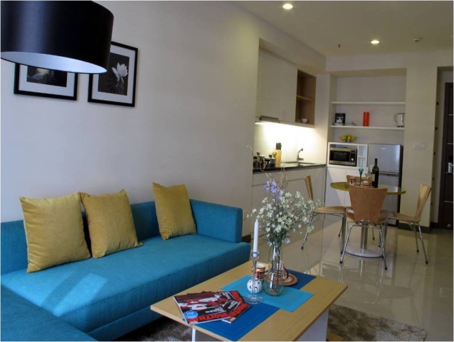 Standard Quadruple room with city view