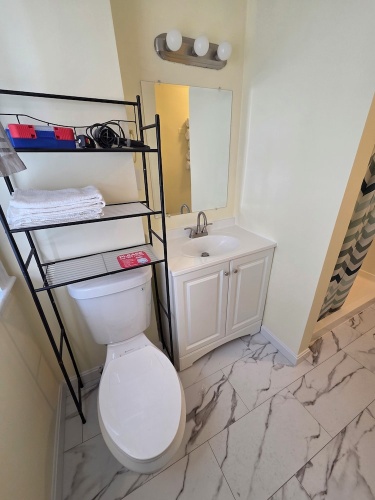 4 Bedrooms Apartment