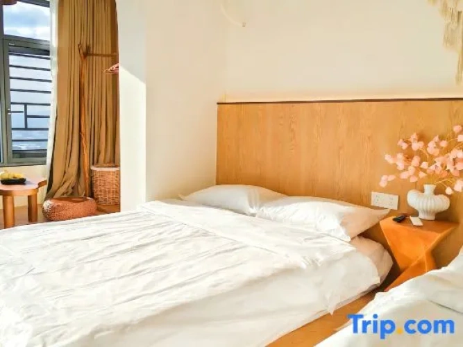 Standard Double room with partial sea view