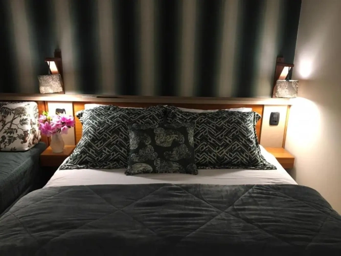 Deluxe Quadruple room