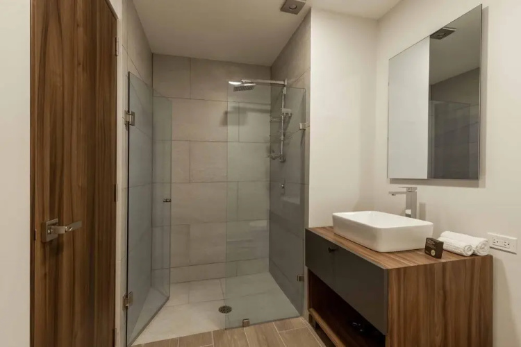 Casai Roma 1 BR Central Studio