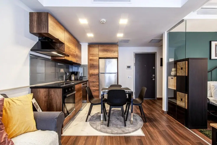 Fully Furnished Flat With Balcony in Sisli