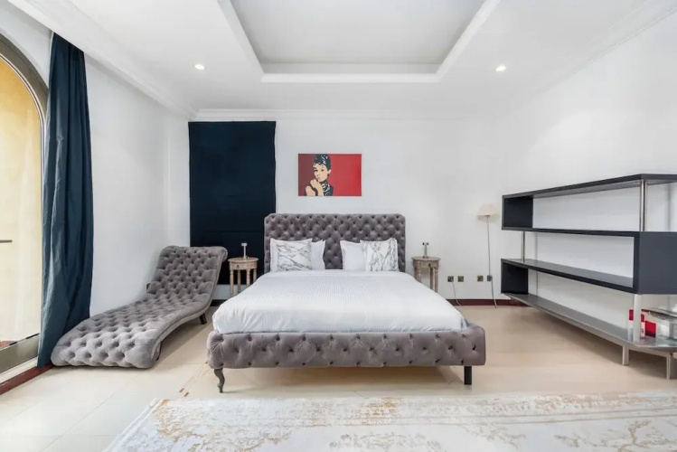 Private Palm Villa - Mint Stay