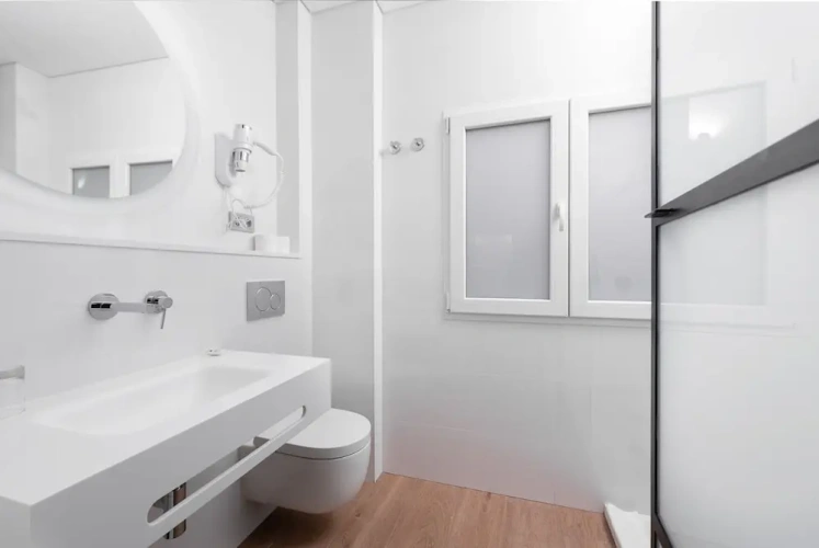 Standard Double room with balcony and with city view