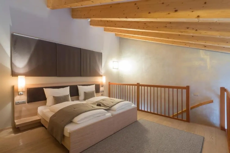 Deluxe Duplex Suite