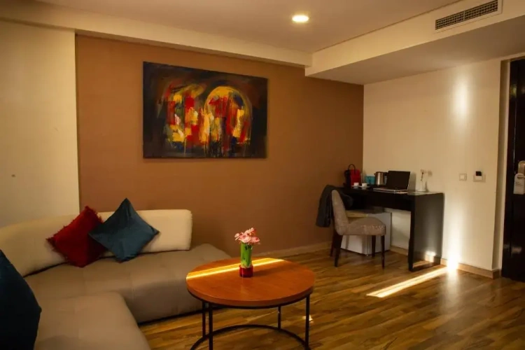 Deluxe Suite